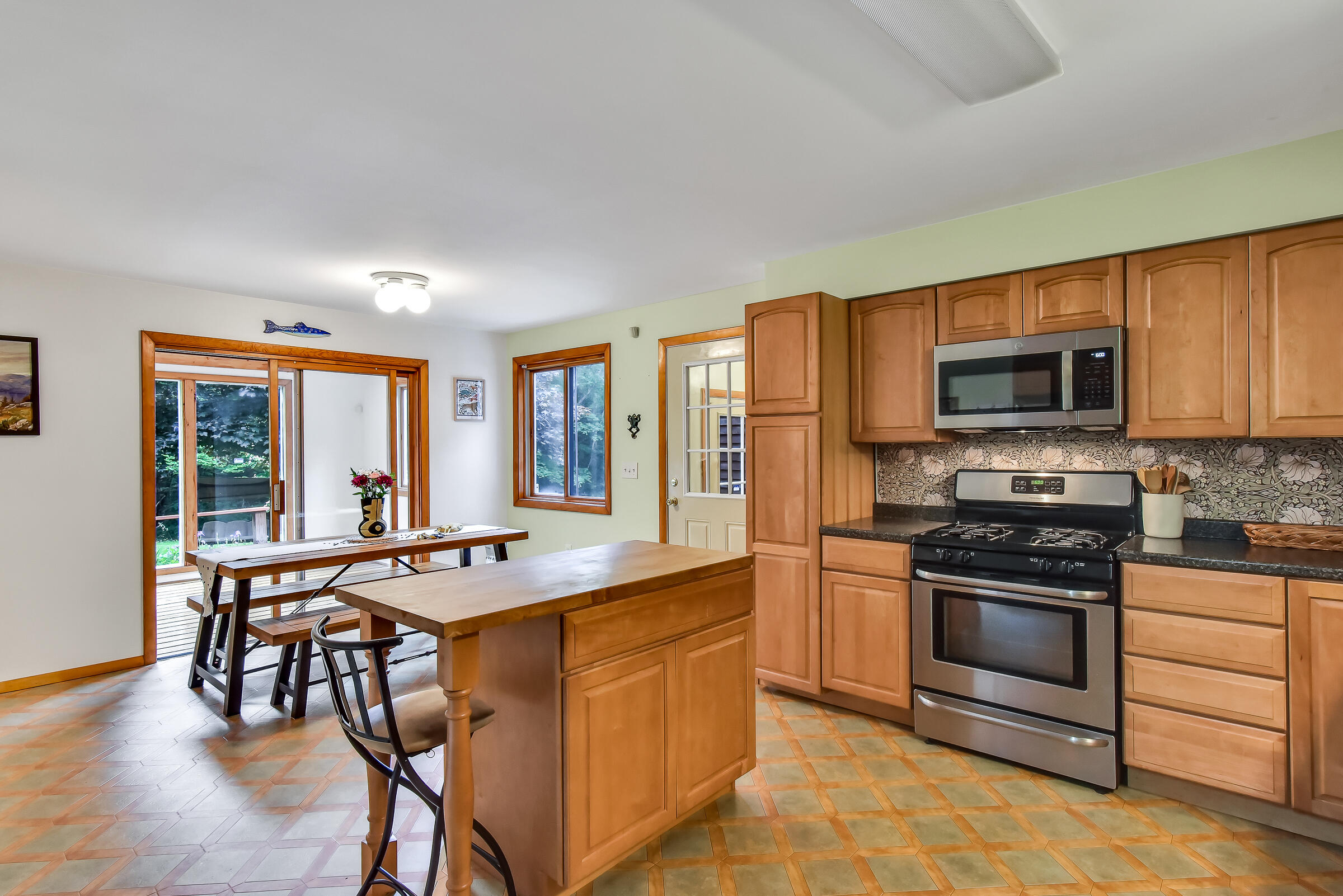 291 Eight Rod Road Augusta, ME 04330 - Photo 14 of 37 109571gr-112