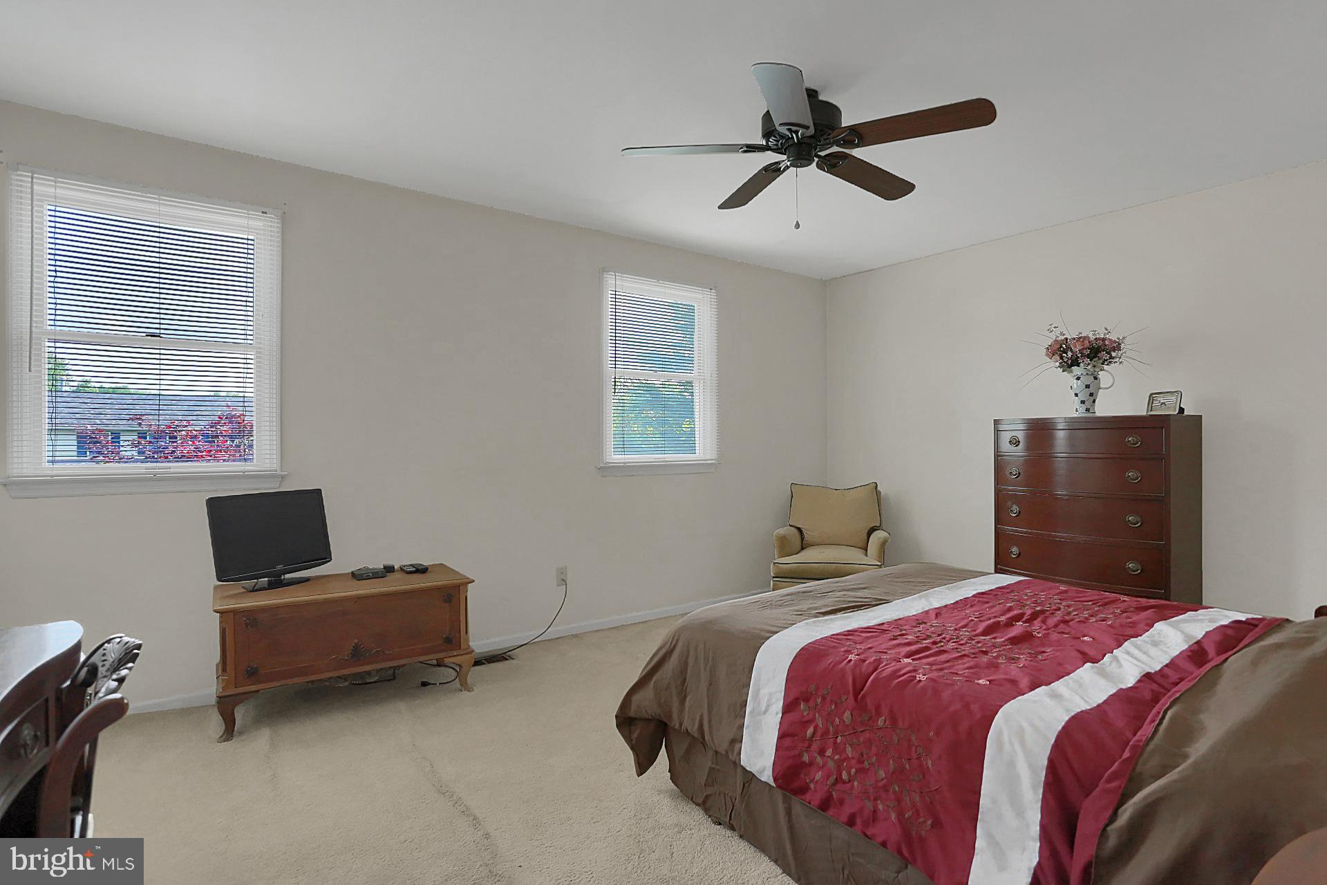 207 Sunrise Road Reading, PA 19606 - Photo 15 of 28