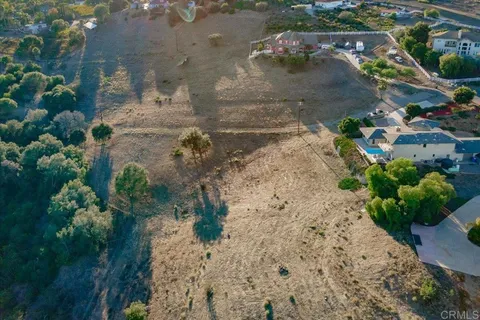 $1,995,000 | 5382 Willman Way, Fallbrook, CA 92028