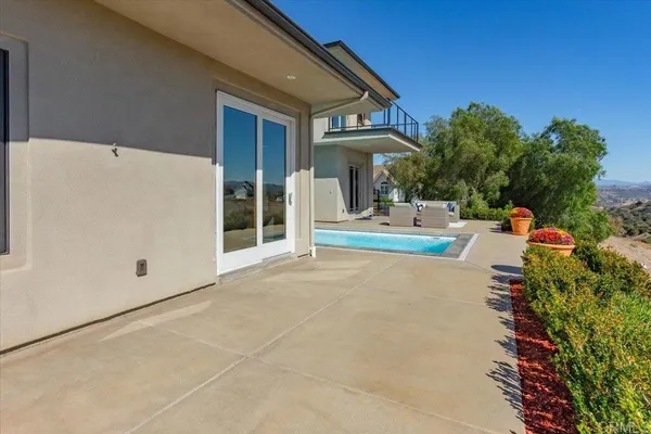 $1,499,900 | 5382 Willman Way, Fallbrook, CA 92028