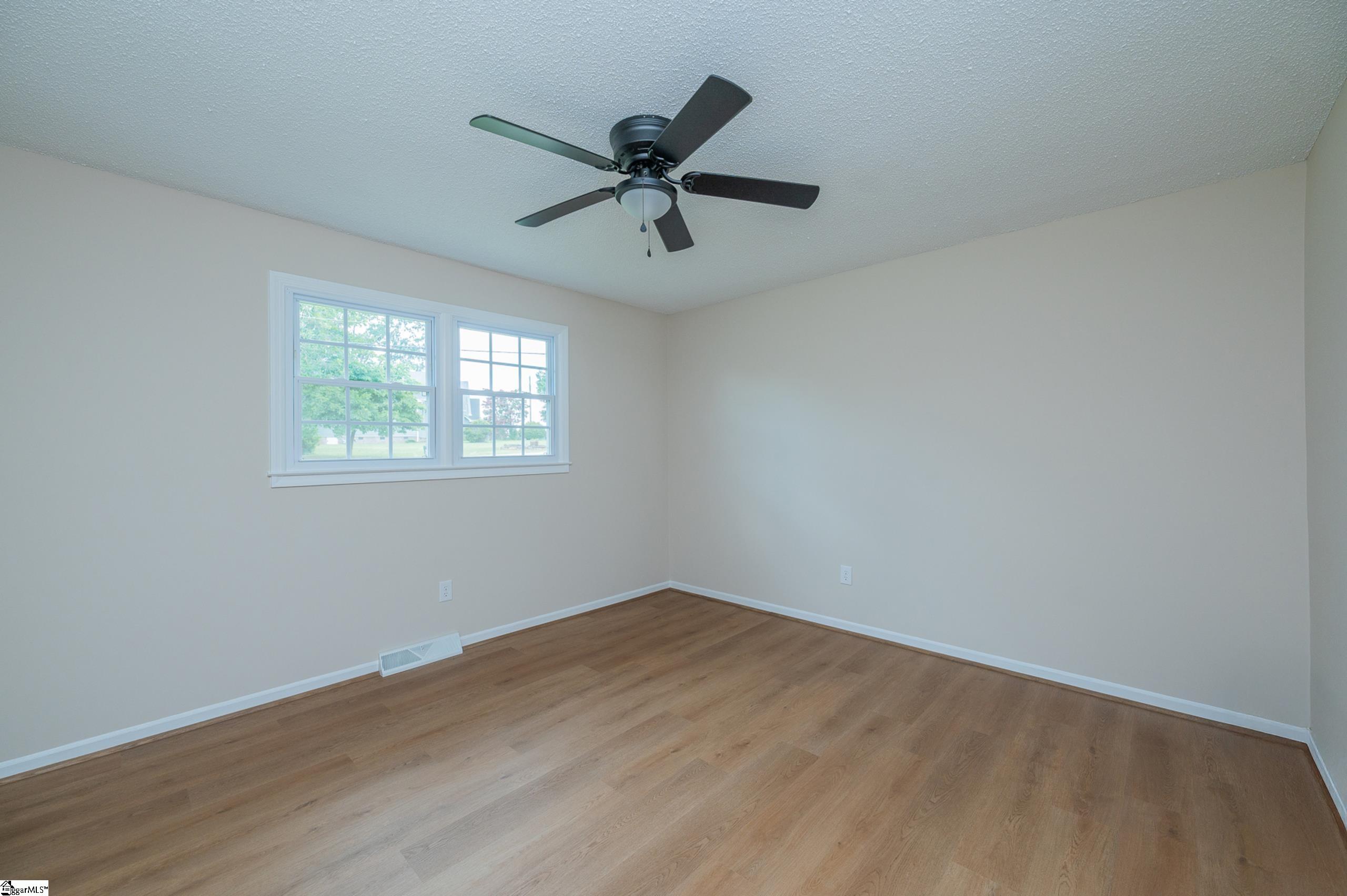 115 Wolfe Road Greer, SC 29650 - Photo 19 of 32