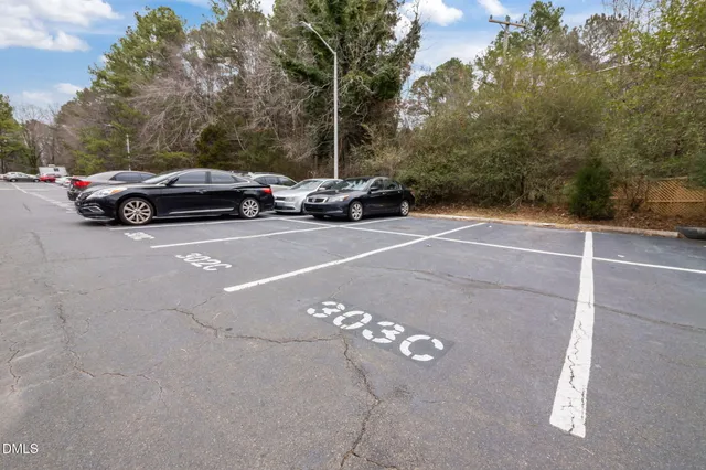 $1,750 | 500 Umstead Drive, Unit 303C, Chapel Hill, NC 27516