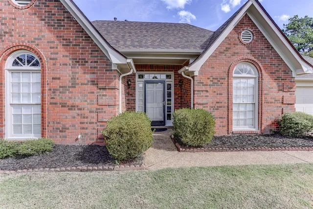 $285,000 | 948 Waif Woods Cove, Memphis, TN 38018