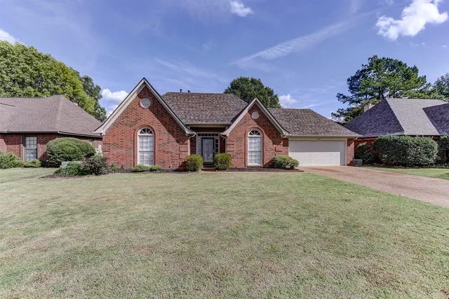 $285,000 | 948 Waif Woods Cove, Memphis, TN 38018