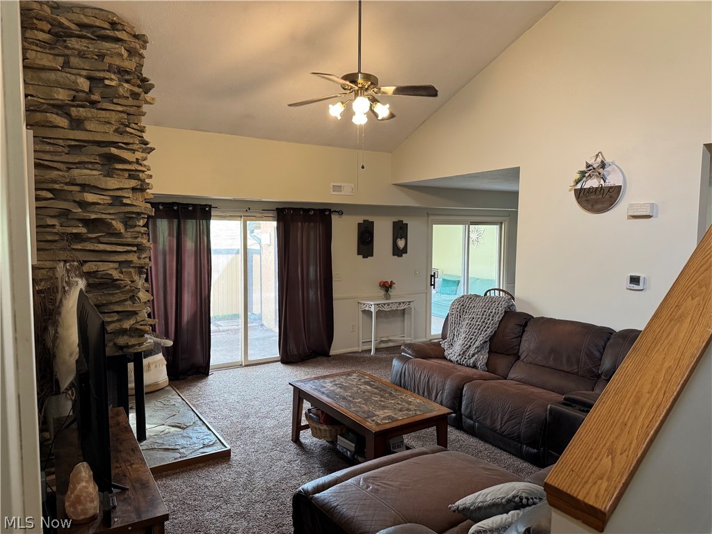 1438 Loop Road Kent, OH 44240 - Photo 3 of 18