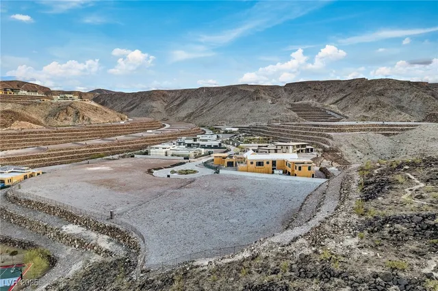 $2,595,000 | 25 Sanctuary Peak Court, Henderson, NV 89012