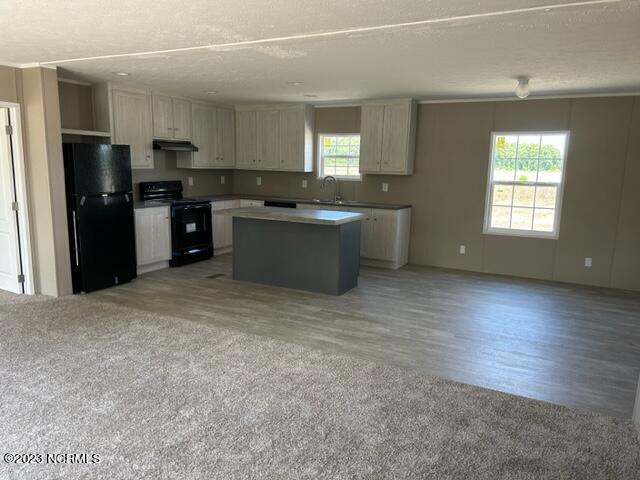 2958 Basstown Road Clinton, NC 28328 - Photo 4 of 8 Living room kitchen