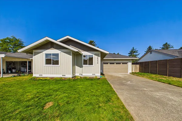 $374,500 | 2330 Thiel Avenue, McKinleyville, CA 95519