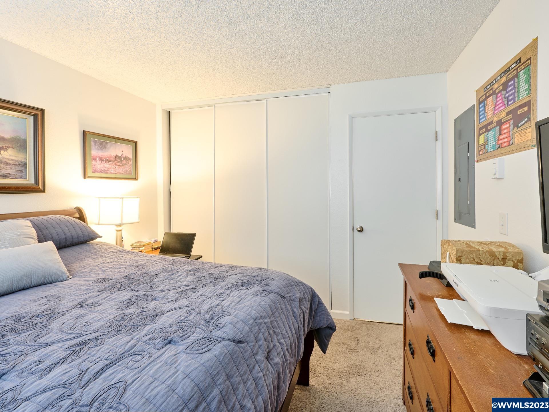 950 Evergreen Road, Unit 121 Woodburn, OR 97071 - Photo 18 of 28
