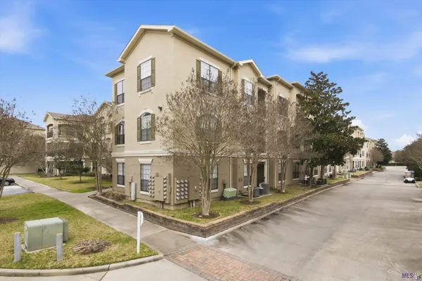 $159,900 | 6765 Corporate Boulevard, Unit 5108, Baton Rouge, LA 70809