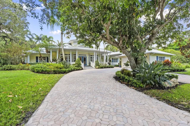 $1,375,000 | 104 Abbie Court, Sewall's Point, FL 34996