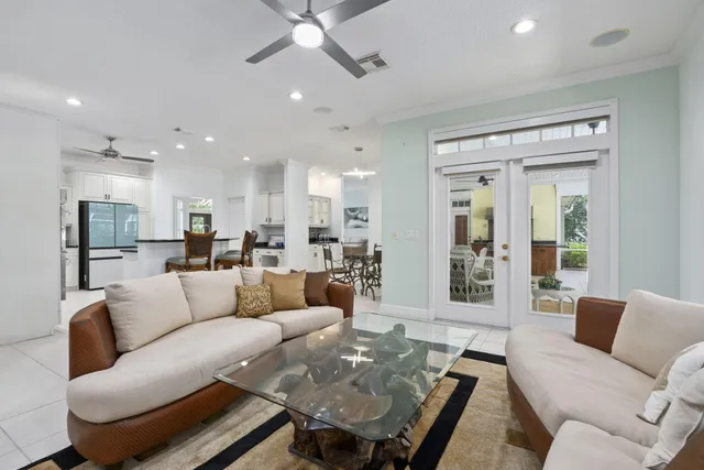 $1,375,000 | 104 Abbie Court, Sewall's Point, FL 34996