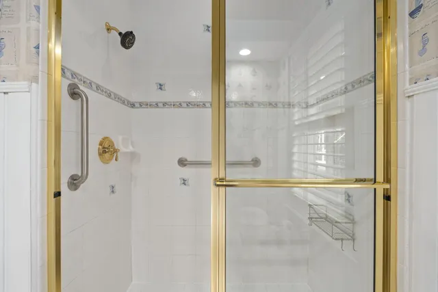 $1,375,000 | 104 Abbie Court, Sewall's Point, FL 34996