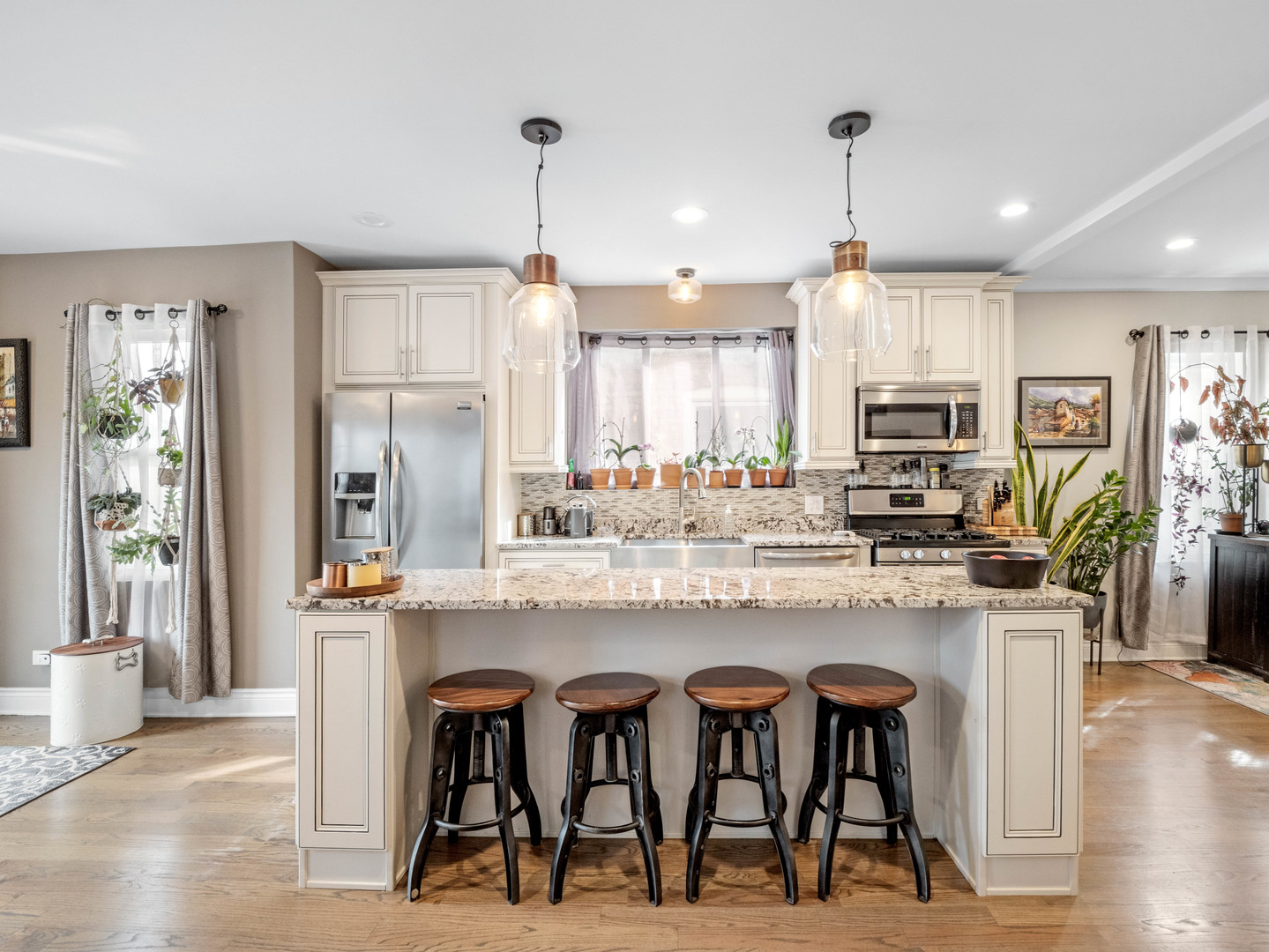 3727 Home Avenue Berwyn, IL 60402 - Photo 10 of 43