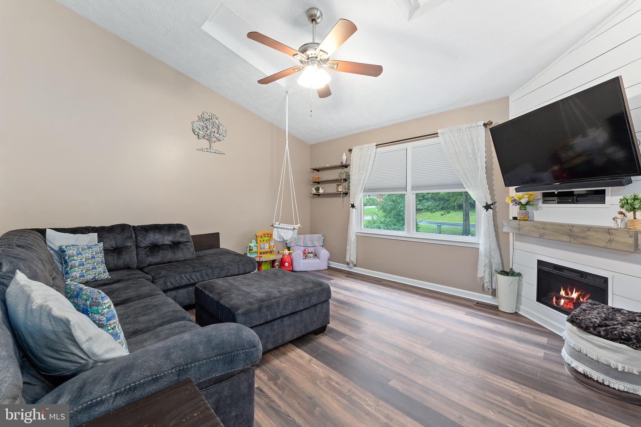 217 Spotswood Road Locust Grove, VA 22508 - Photo 11 of 42 Gallery Image 11