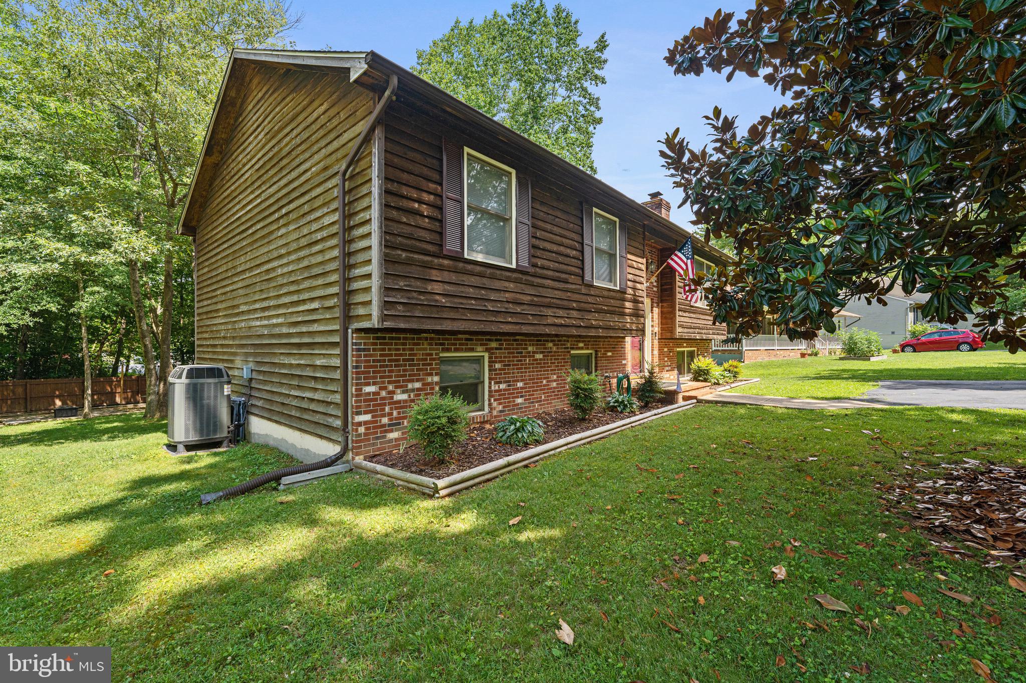 217 Spotswood Road Locust Grove, VA 22508 - Photo 4 of 42 Gallery Image 4