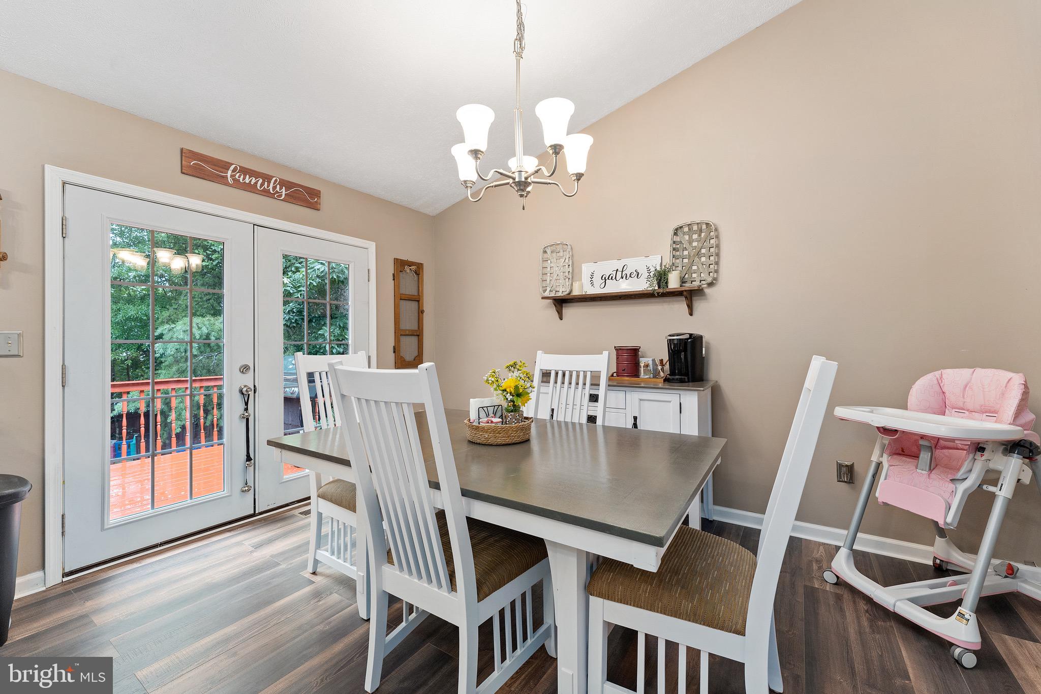 217 Spotswood Road Locust Grove, VA 22508 - Photo 8 of 42 Gallery Image 8