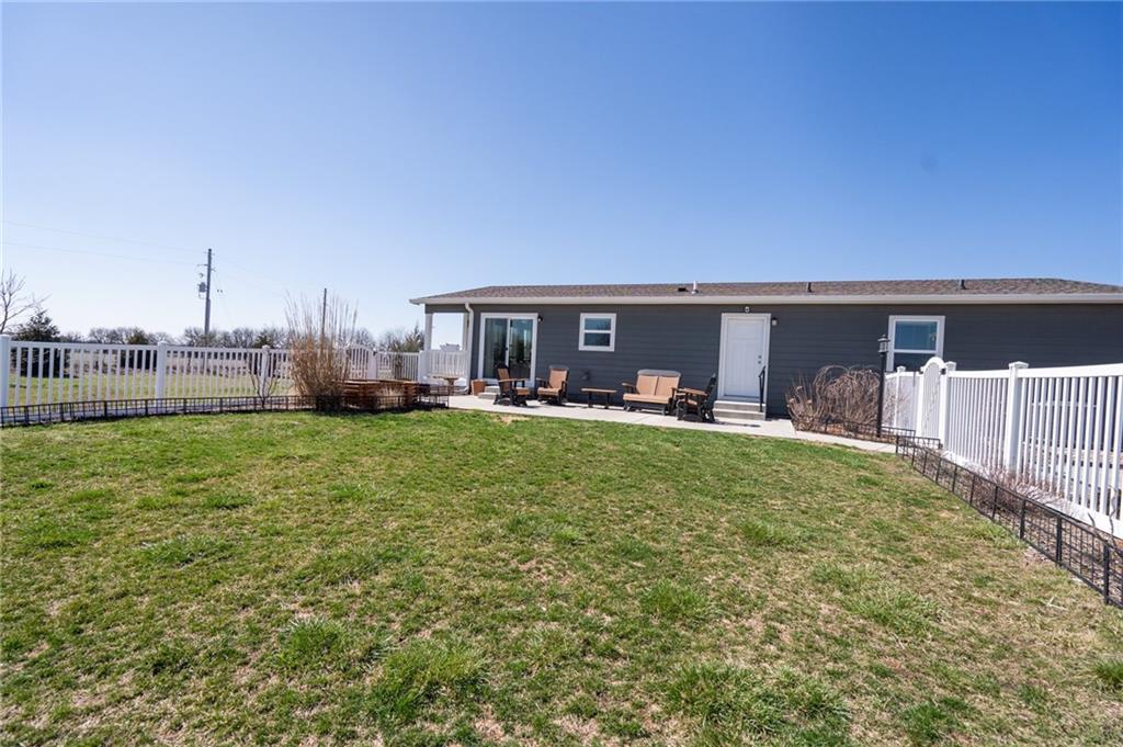 1558 North 450th Road Baldwin City, KS 66006 - Photo 36 of 51