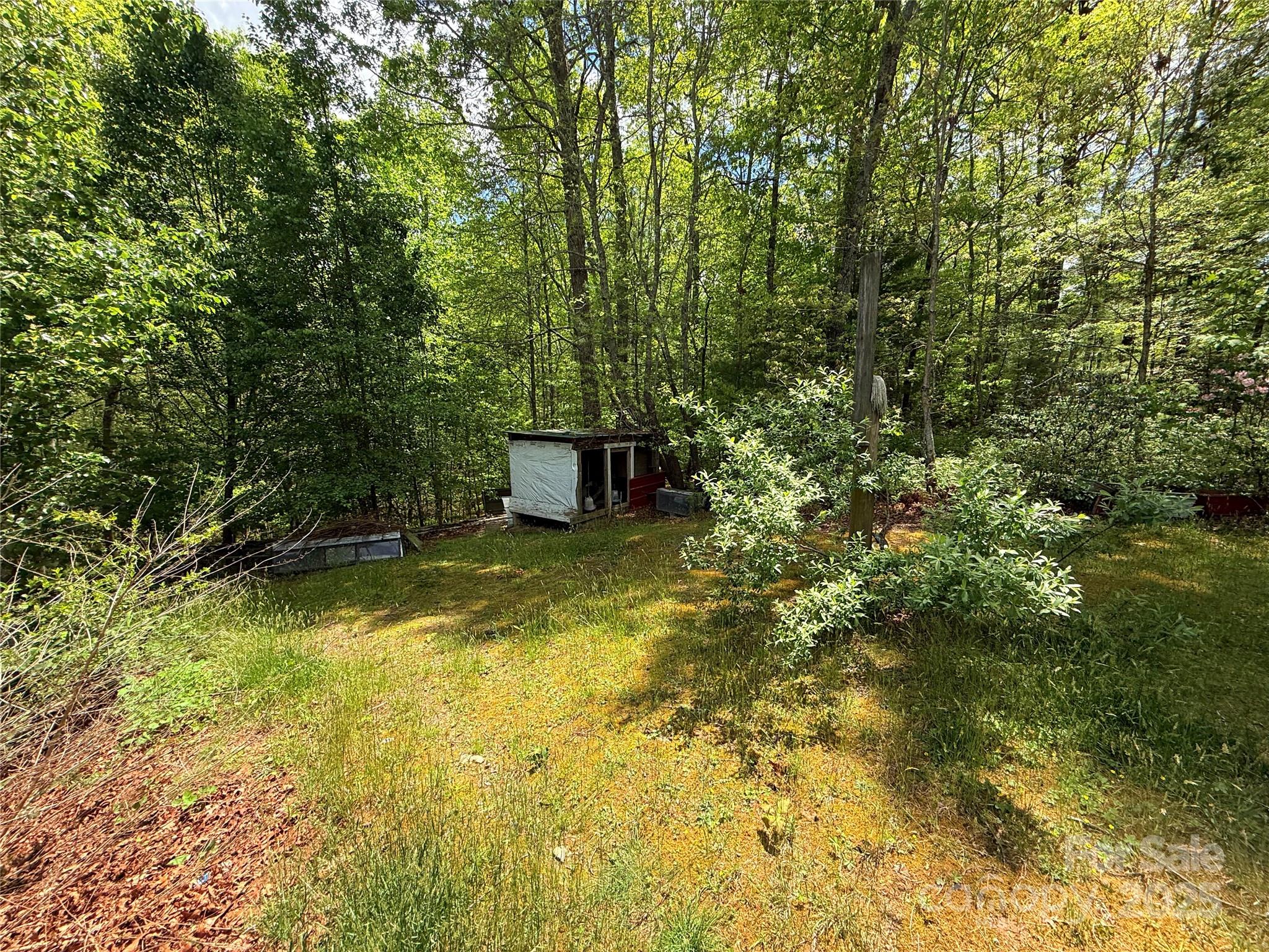 630 Deerchase Circle Cedar Mountain, NC 28718 - Photo 11 of 18 a view of a outdoor space