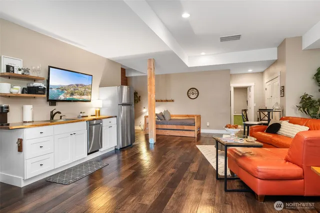 $1,795,000 | 7235 20th Avenue Southeast, Lacey, WA 98503