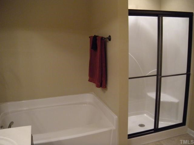 365 East Gordon Road Selma, NC 27576 - Photo 7 of 9 GARDEN TUB WITH SEP. SHOWER