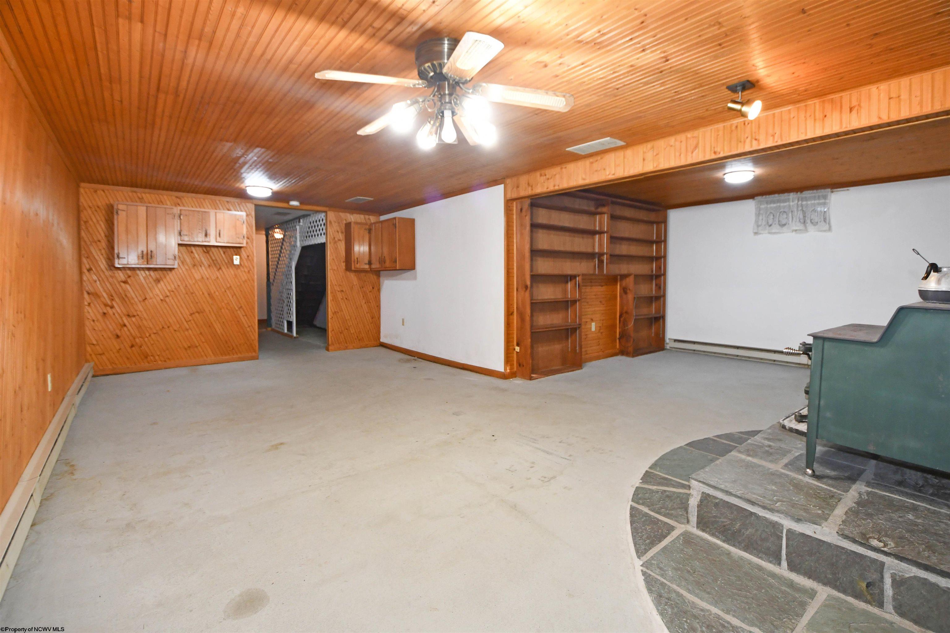 2362 Bunner Ridge Road Fairmont, WV 26554 - Photo 26 of 38 Gallery Image 26