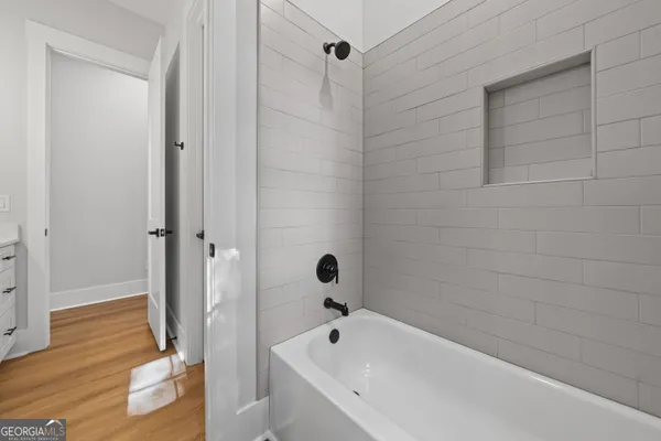 $999,990 | 104 Open Bay Drive, Eatonton, GA 31024