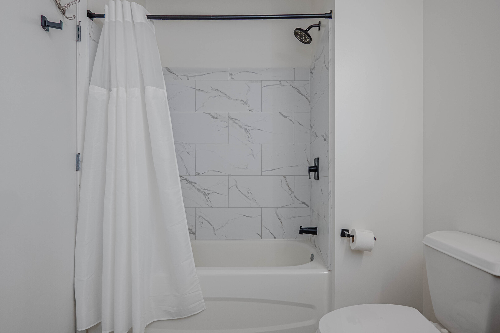 Undisclosed Address Chicago, IL 60607 - Photo 15 of 17
