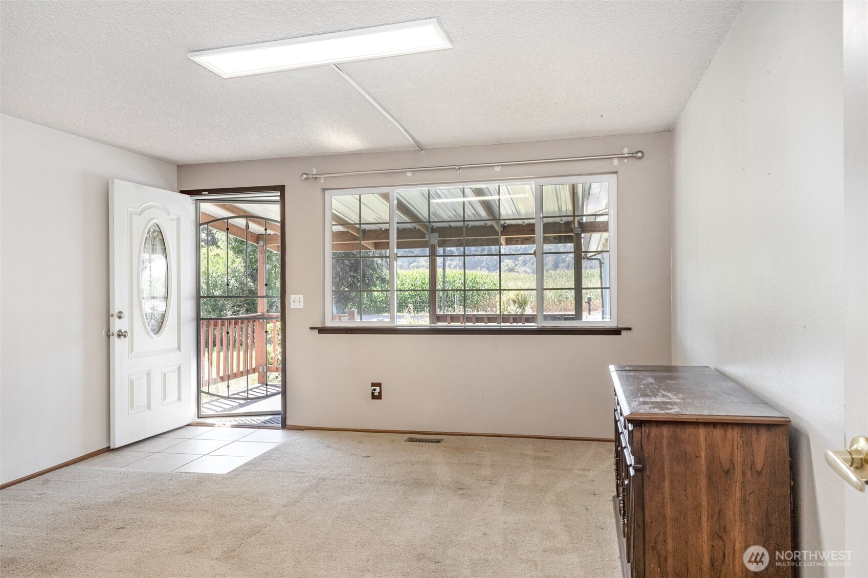 10953 Gardner Road Burlington, WA 98233 - Photo 4 of 27 Gallery Image 4