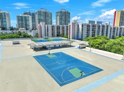 a view of a tennis court