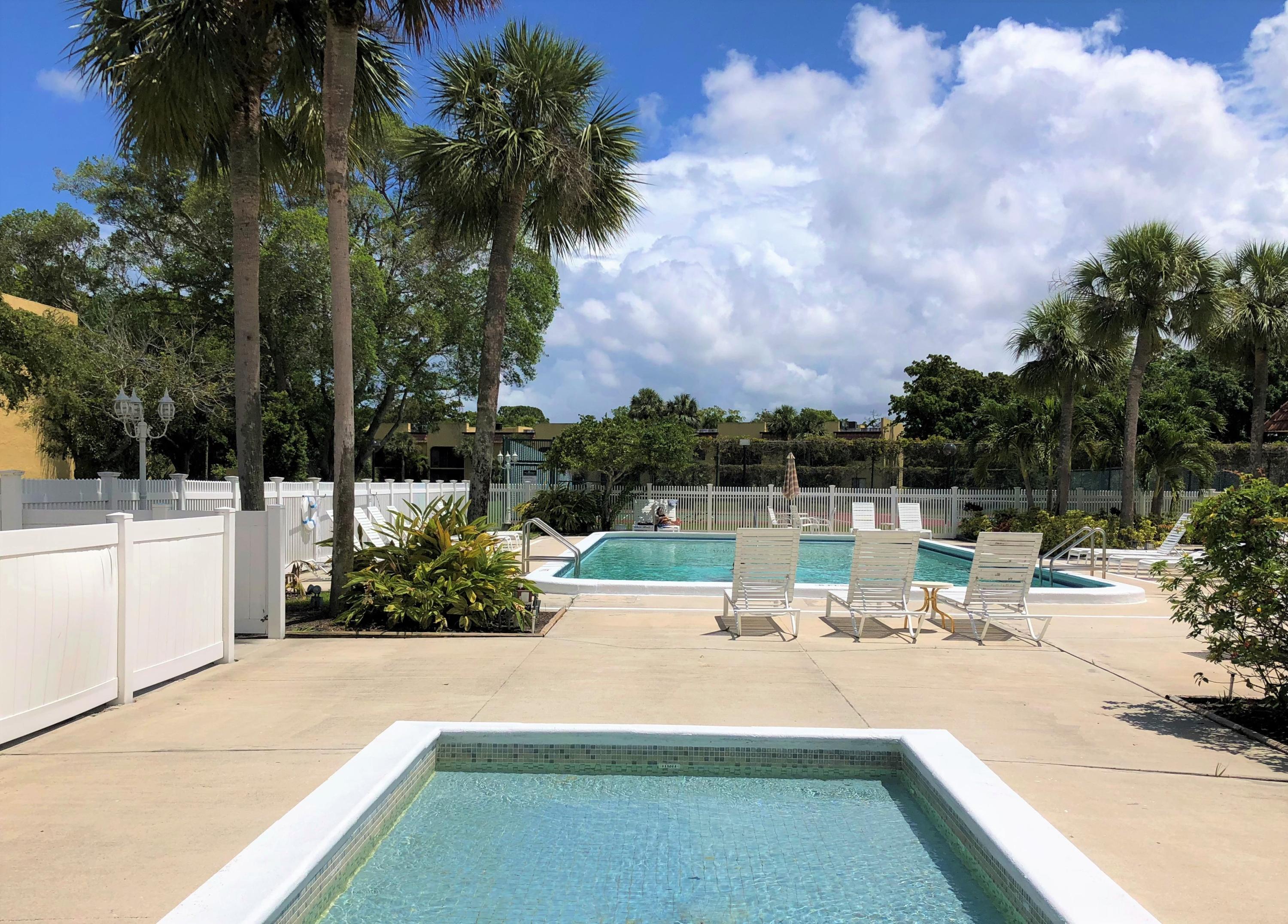 884 Southwest 9th St Circle, Unit 103 Boca Raton, FL 33486 - Photo 16 of 22 Pool with Barbecue Areas