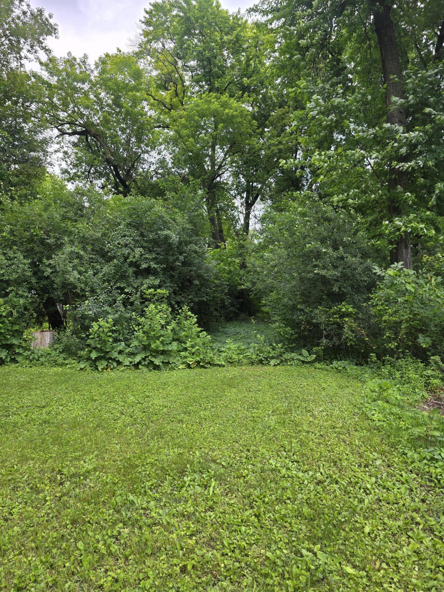 6022 North Sunny Point Road Milwaukee, WI 53209 - Photo 32 of 32 1000045874