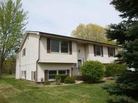 3850 Sharp Road Adrian, MI 49221 - Photo 2 of 8 946408-1.JPG