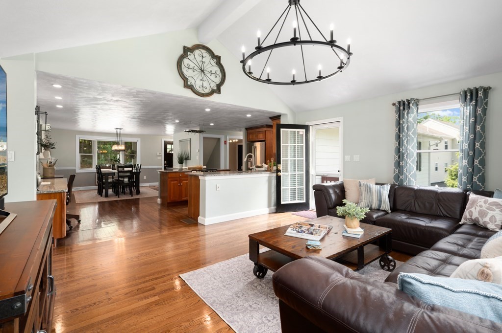 175 Central Street North Reading, MA 01864 - Photo 6 of 37