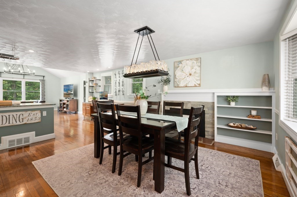 175 Central Street North Reading, MA 01864 - Photo 10 of 37