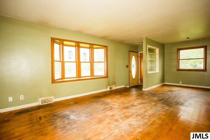 3170 Reynolds Road Jackson, MI 49201 - Photo 11 of 23 Photo 11