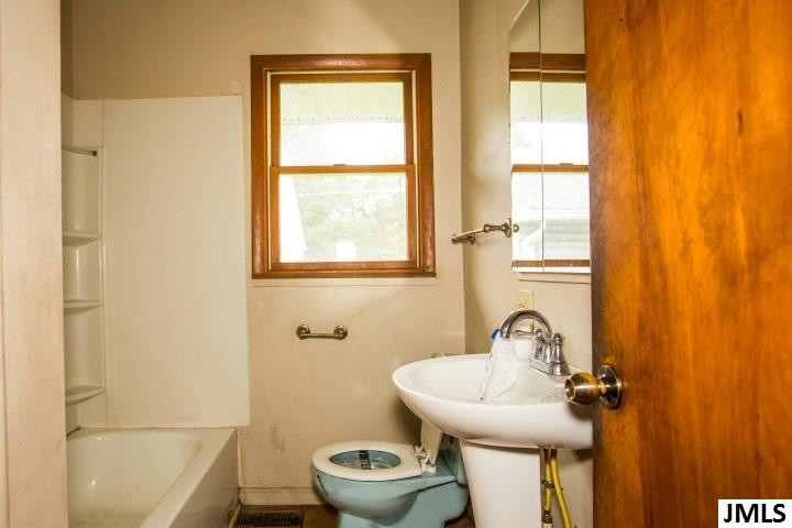 3170 Reynolds Road Jackson, MI 49201 - Photo 10 of 23 Photo 10