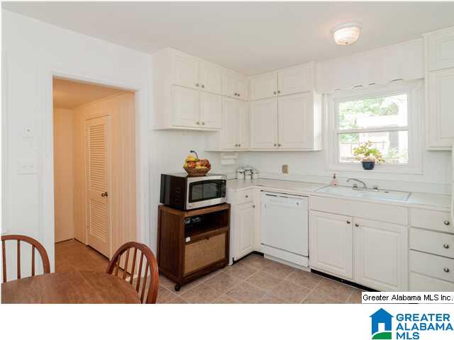 1520 Cresthill Road Birmingham, AL 35213 - Photo 11 of 42