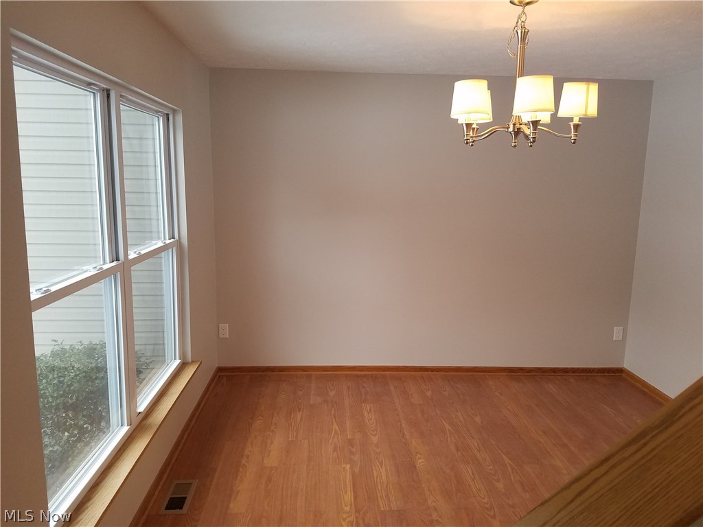 8520 Weaver Road Ravenna, OH 44266 - Photo 6 of 33 Gallery Image 6