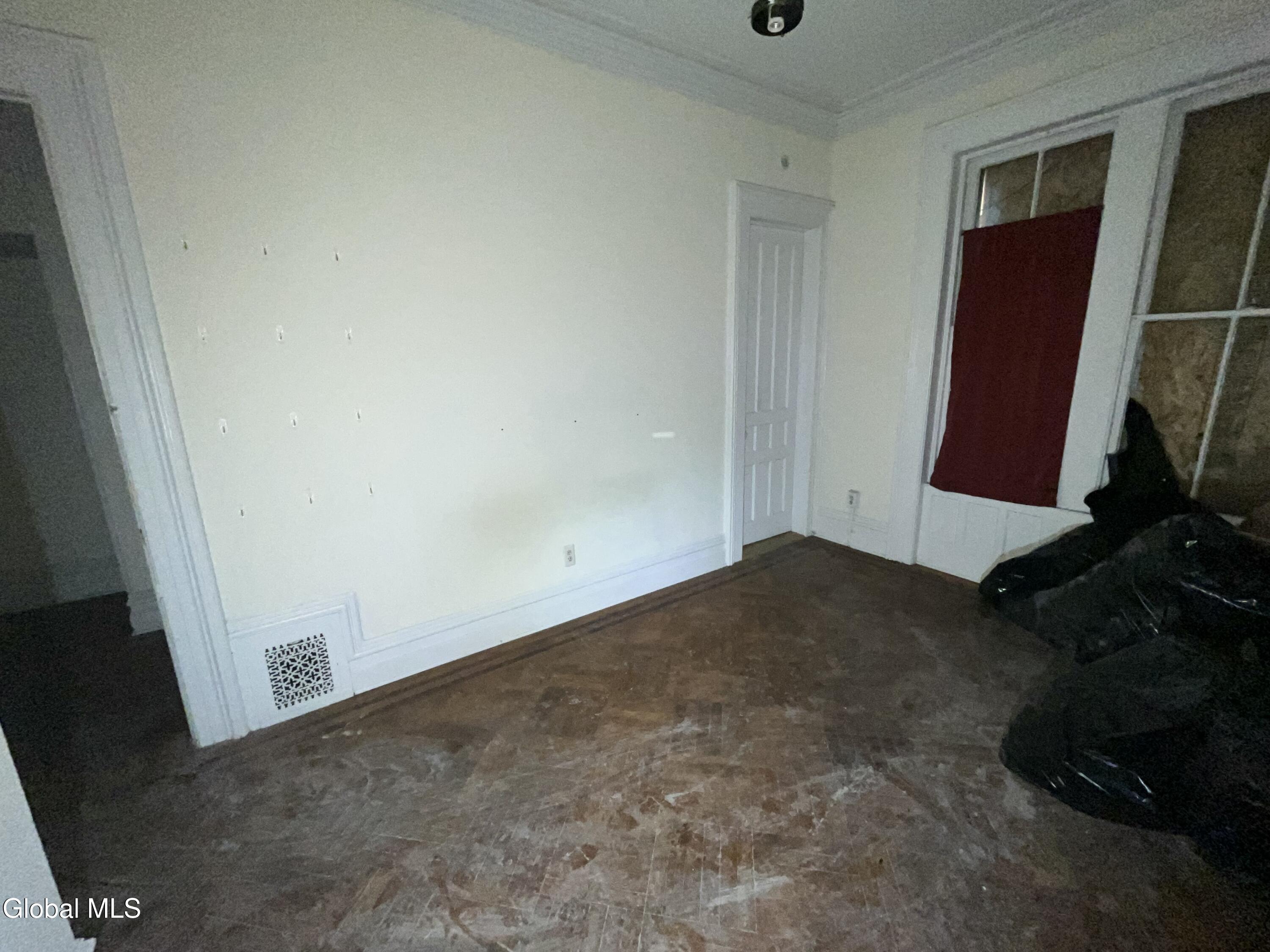 369 Madison Avenue Albany, NY 12210 - Photo 13 of 38 IMG_9754