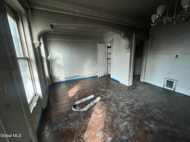 $229,900 | 369 Madison Avenue, Albany, NY 12210