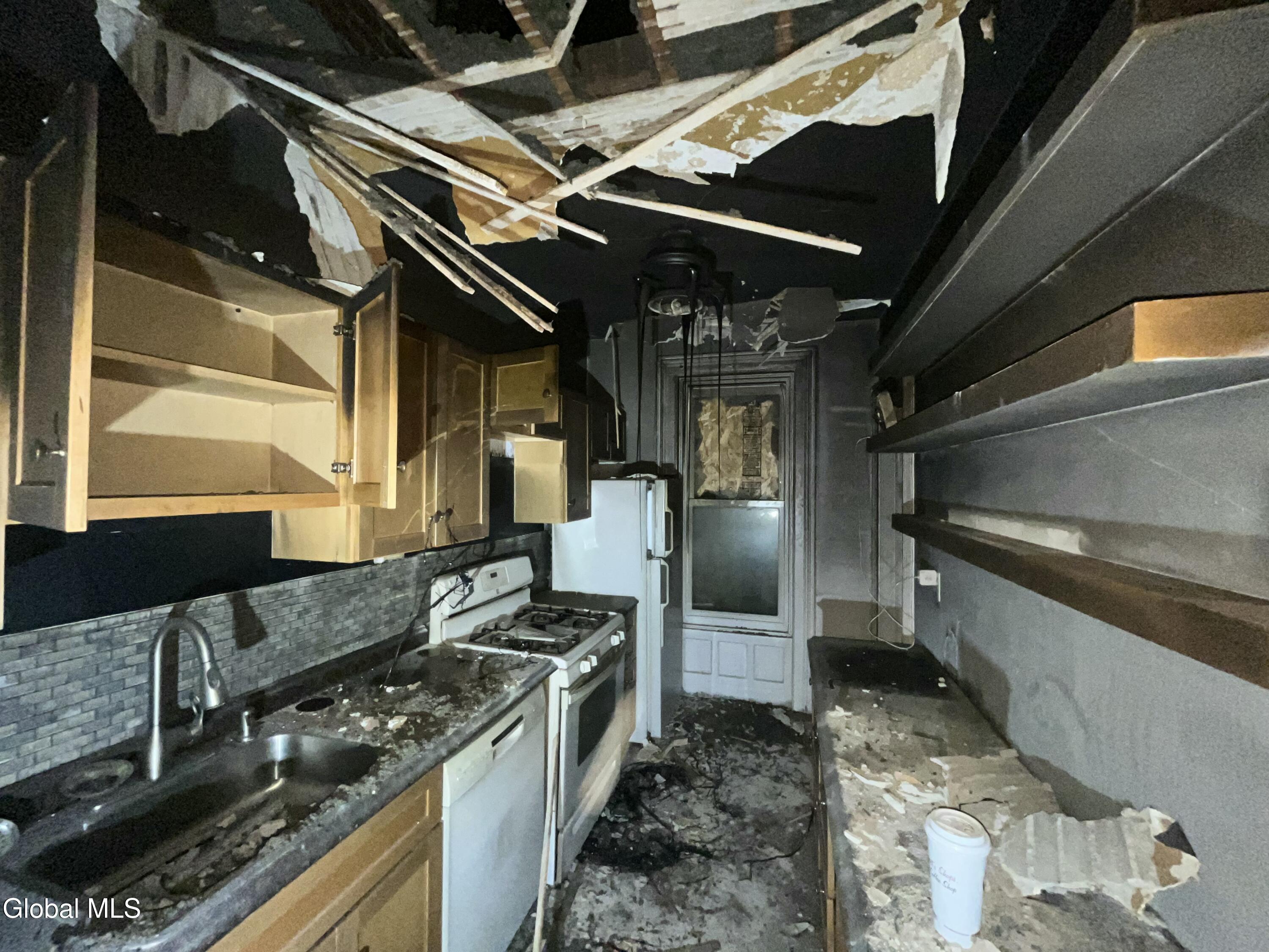 369 Madison Avenue Albany, NY 12210 - Photo 38 of 38 IMG_9795