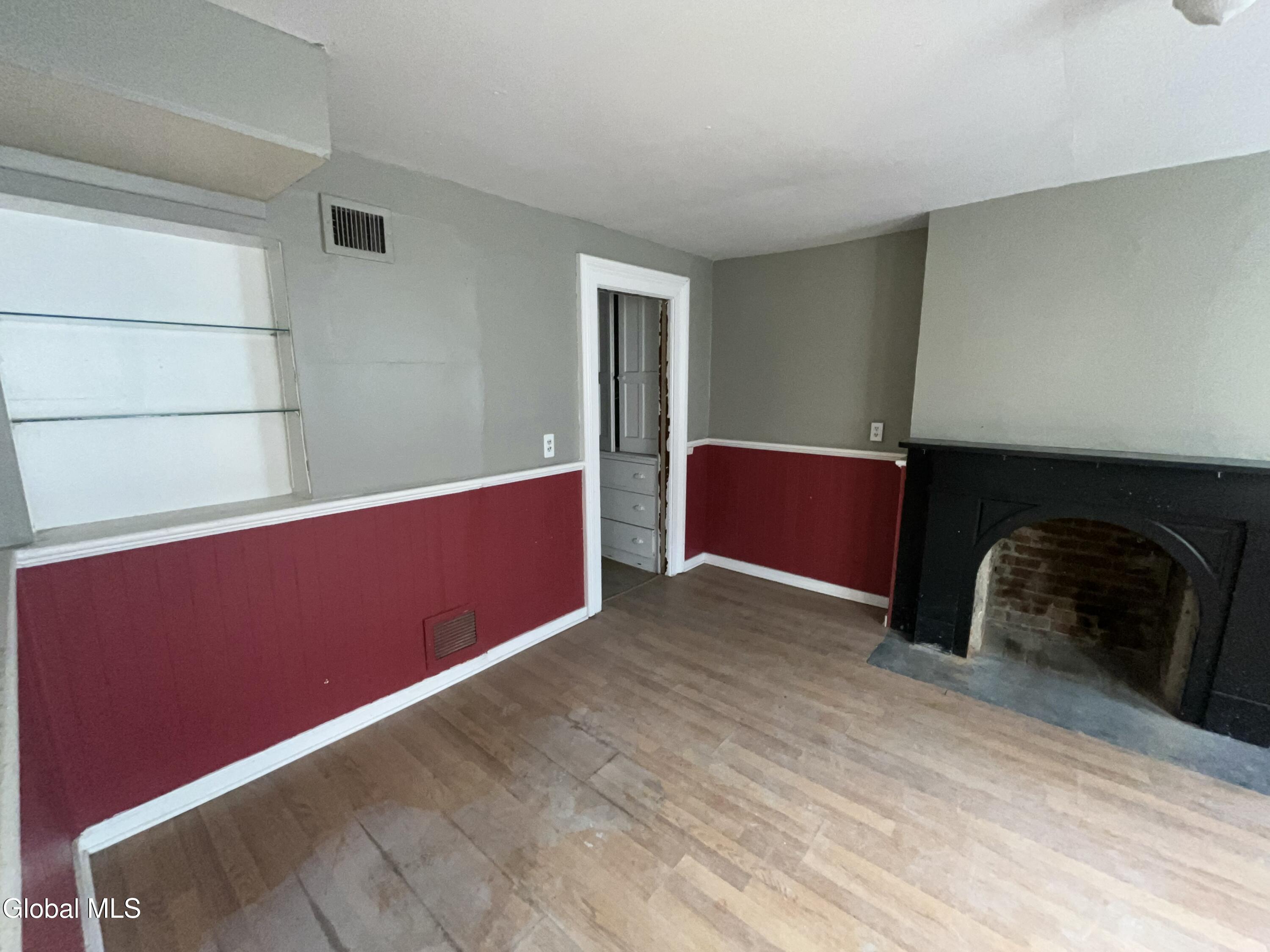 369 Madison Avenue Albany, NY 12210 - Photo 5 of 38 IMG_9743