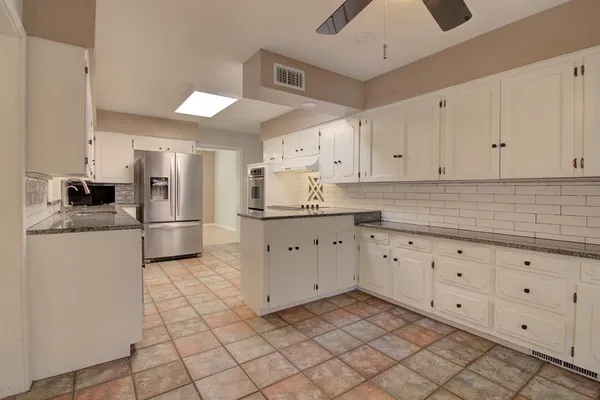 $5,300 | 3763 Vinecrest Drive, Dallas, TX 75229