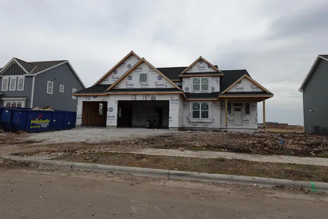 $689,990 | 1745 Hammock Lane, Oconomowoc, WI 53066