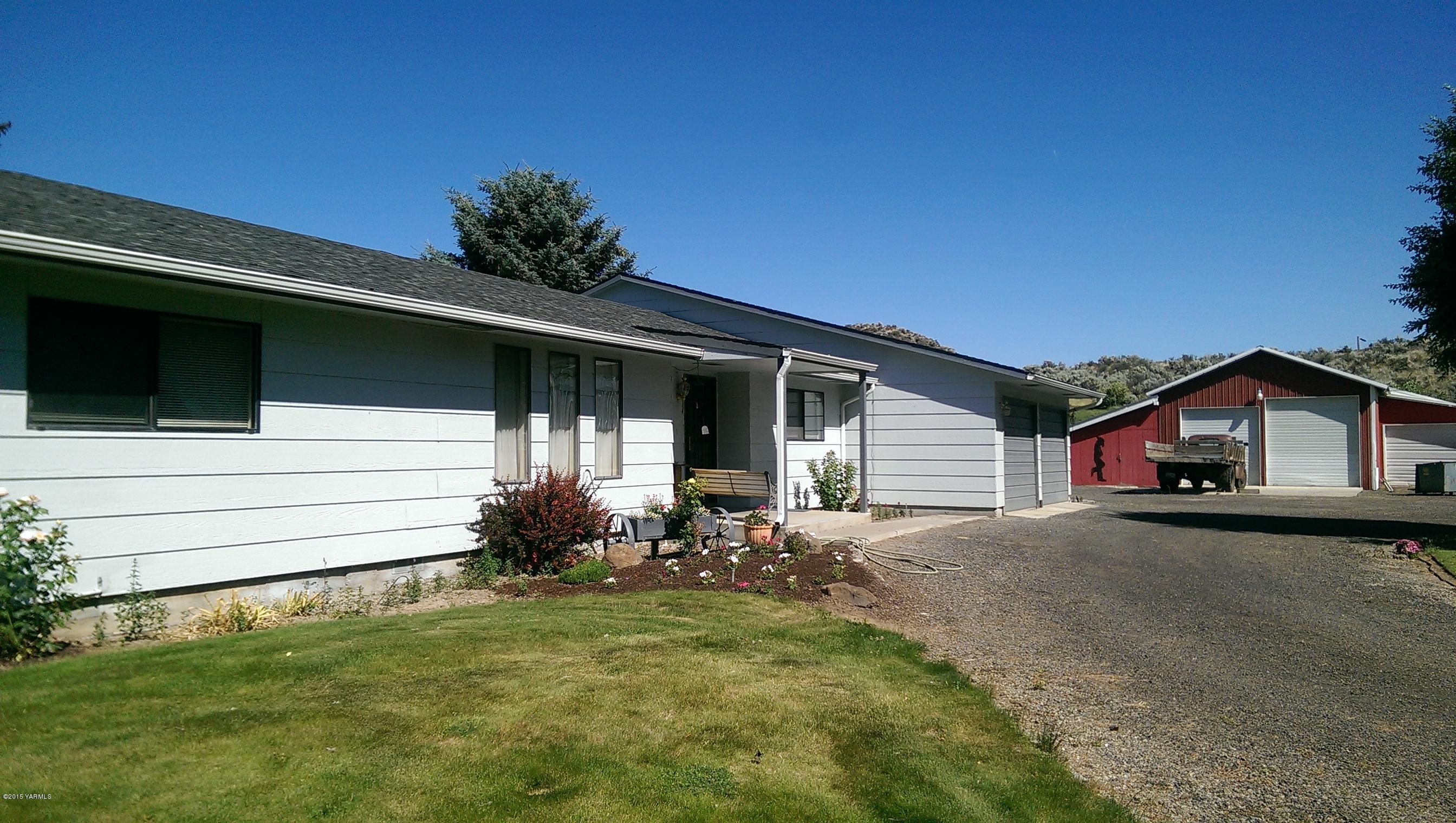 120 Funkhouser Road Tieton, WA 98947 - Photo 8 of 19