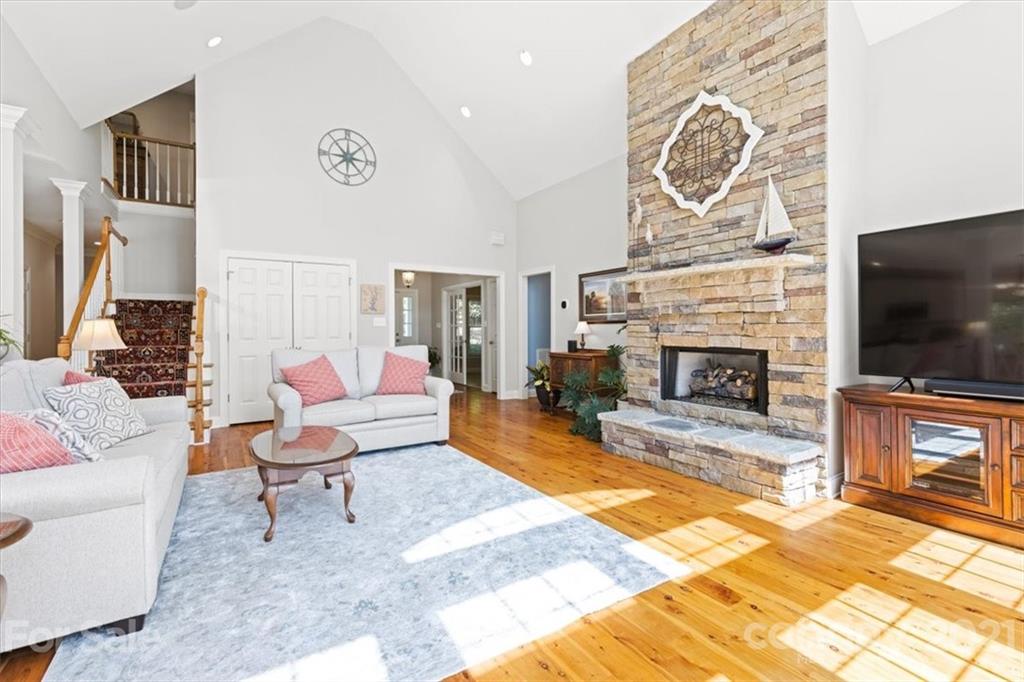4375 River Oaks Road Clover, SC 29710 - Photo 9 of 48 Gallery Image 9