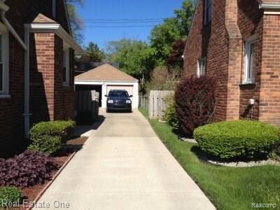 16563 Burt Road Detroit, MI 48219 - Photo 2 of 34