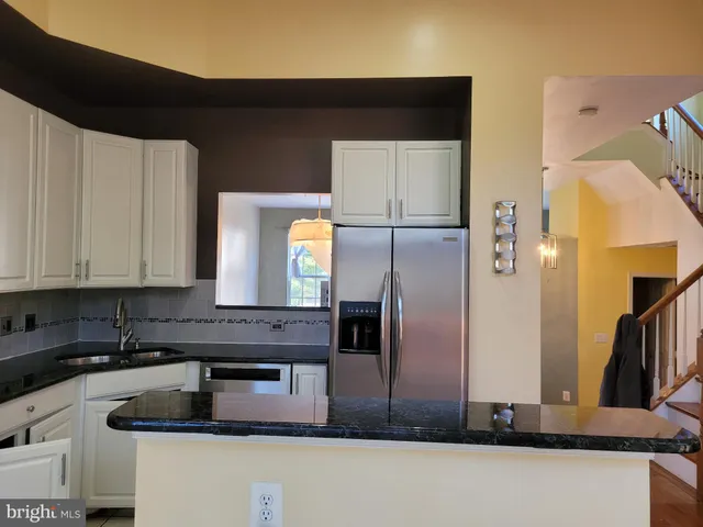 $3,000 | 13231 Copper Cove Way, Herndon, VA 20171