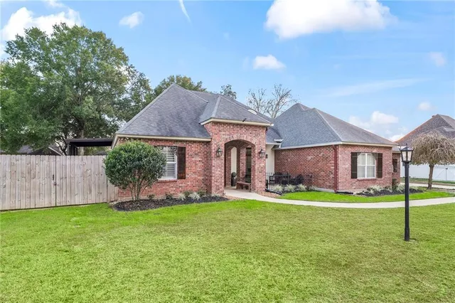$510,000 | 2948 Desert Court, Mandeville, LA 70448